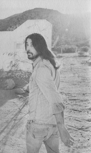 Иллюстрация к книге — Рассказчик. Воспоминания барабанщика Nirvana и фронтмена Foo Fighters [i_042.jpg]