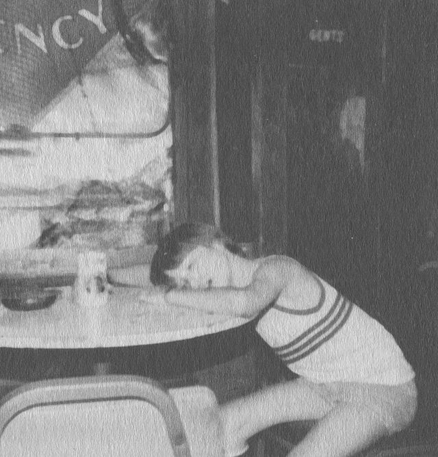 Иллюстрация к книге — Рассказчик. Воспоминания барабанщика Nirvana и фронтмена Foo Fighters [i_047.jpg]