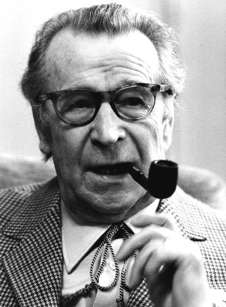 Иллюстрация к книге — Признания мои и комиссара Мегрэ [i_002.jpg]