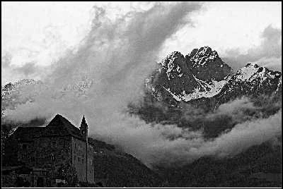 Иллюстрация к книге — Италия: жизнь в замке в XXI веке [_0.webp]