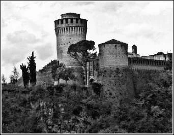 Иллюстрация к книге — Италия: жизнь в замке в XXI веке [_1.webp]