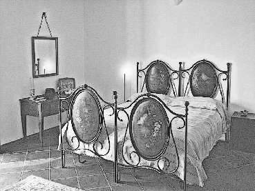 Иллюстрация к книге — Не оставляй в живых колдуньи [_12.webp]