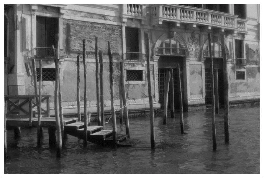 Иллюстрация к книге — Темные воды Венеции [_8.webp]