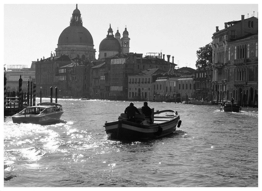 Иллюстрация к книге — Темные воды Венеции [_9.webp]