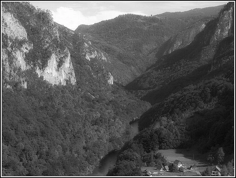 Иллюстрация к книге — Придет серенький волчок [_9.webp]