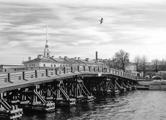 Иллюстрация к книге — Петербург манящий [Старые тайны, уютные уголки, сладости из детства] [i_023.webp]