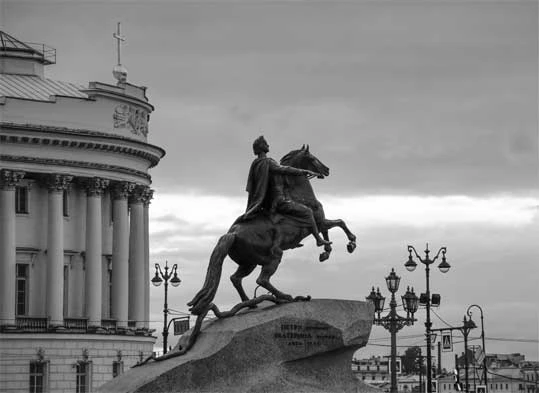 Иллюстрация к книге — Петербург манящий [Старые тайны, уютные уголки, сладости из детства] [i_037.webp]