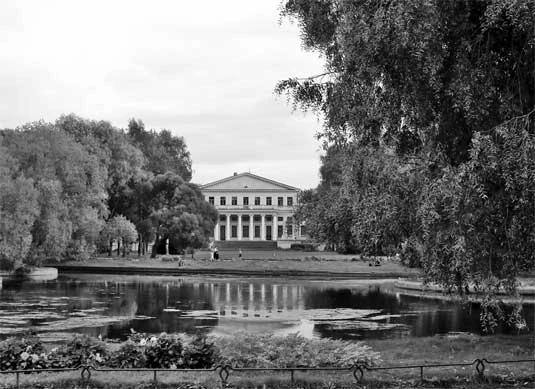 Иллюстрация к книге — Петербург манящий [Старые тайны, уютные уголки, сладости из детства] [i_038.webp]