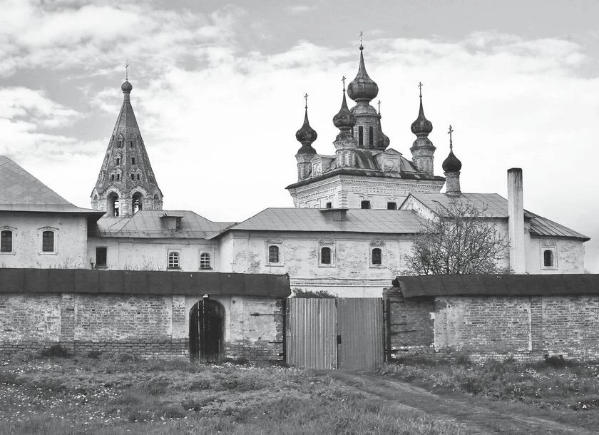 Иллюстрация к книге — Потаённая Россия. От блинов до ухи: путешествие за рецептами и тайнами старых городов [i_070.webp]