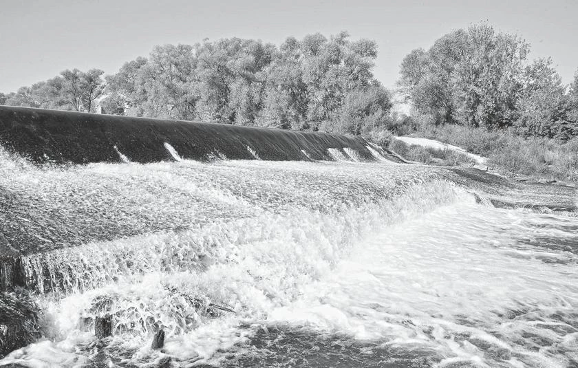 Иллюстрация к книге — Потаённая Россия. От блинов до ухи: путешествие за рецептами и тайнами старых городов [i_074.webp]