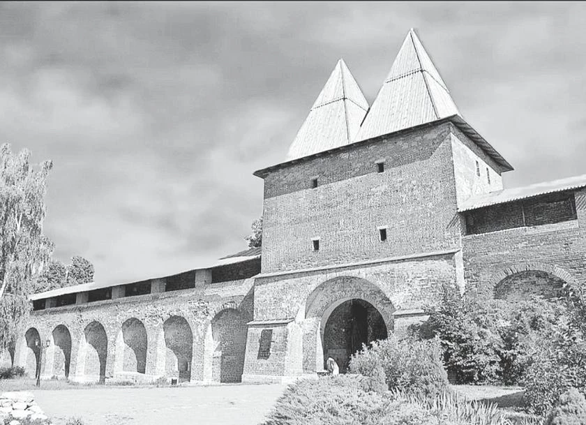 Иллюстрация к книге — Потаённая Россия. От блинов до ухи: путешествие за рецептами и тайнами старых городов [i_076.webp]