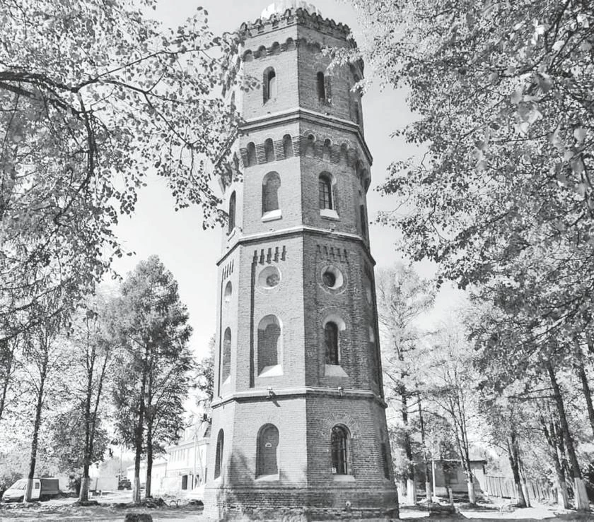 Иллюстрация к книге — Потаённая Россия. От блинов до ухи: путешествие за рецептами и тайнами старых городов [i_079.webp]