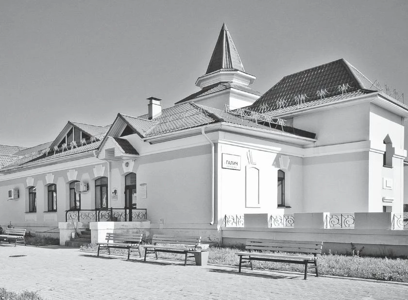 Иллюстрация к книге — Потаённая Россия. От блинов до ухи: путешествие за рецептами и тайнами старых городов [i_112.webp]