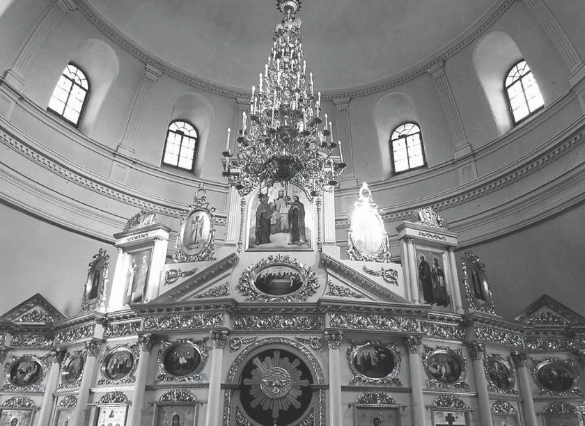 Иллюстрация к книге — Потаённая Россия. От блинов до ухи: путешествие за рецептами и тайнами старых городов [i_128.webp]