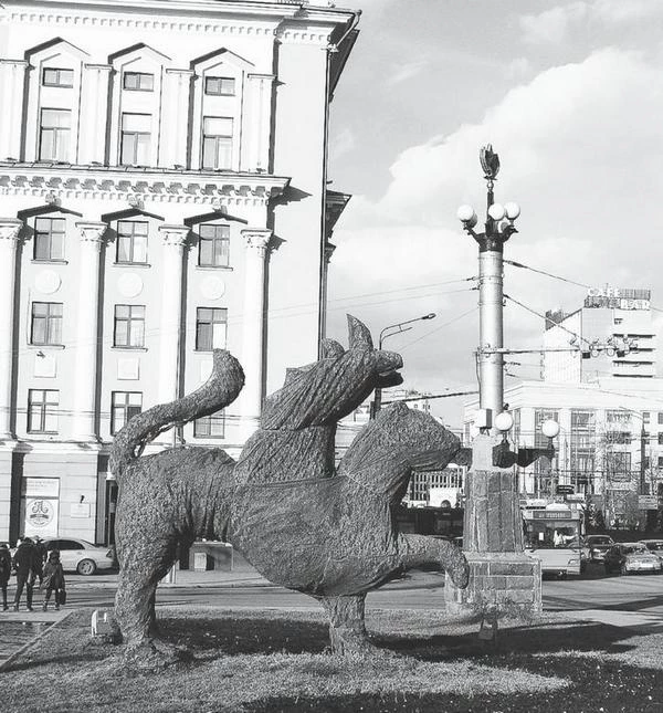 Иллюстрация к книге — Потаённая Россия. От блинов до ухи: путешествие за рецептами и тайнами старых городов [i_156.webp]