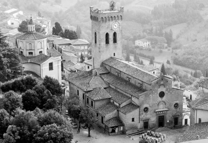 Иллюстрация к книге — Трюфельные сказки Италии. Путешествие за новыми историями и блюдами [i_040.webp]