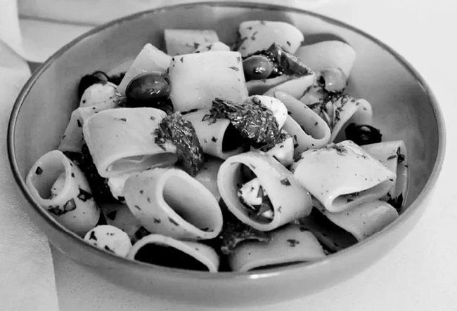 Иллюстрация к книге — Странствия по рецептам мира. Сделаем все быстро, просто и вкусно! [i_039.webp]