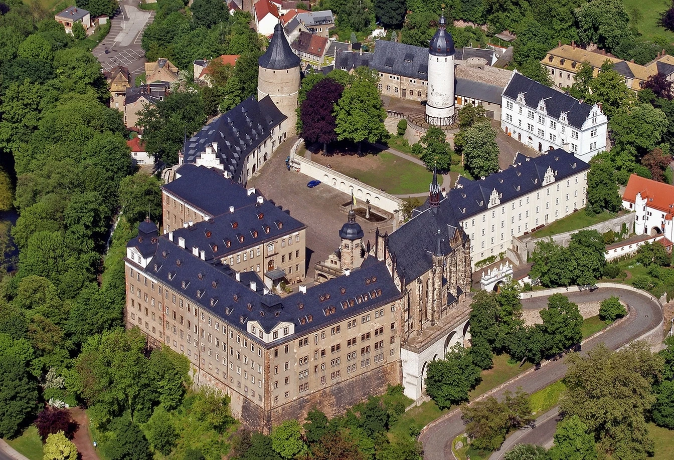 Иллюстрация к книге — Фрейлина. Предотвратить [ea384f82-fe00-4b2c-a8af-1f6078b4ff75.webp]