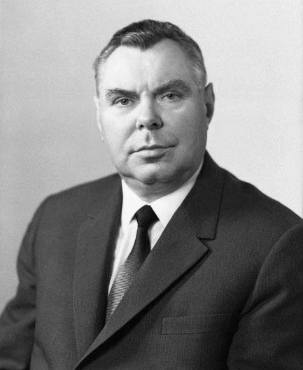 Иллюстрация к книге — Телохранитель Генсека. Том 1 [book-illustration-20.webp]