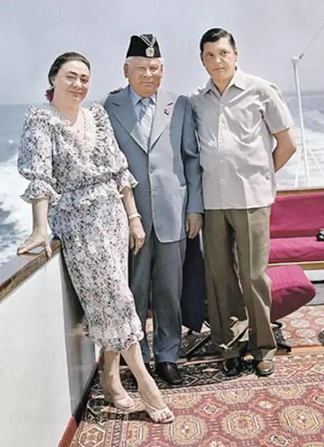 Иллюстрация к книге — Телохранитель Генсека. Том 1 [book-illustration-27.webp]