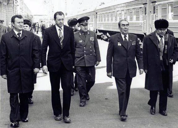 Иллюстрация к книге — Телохранитель Генсека. Том 1 [book-illustration-4.webp]