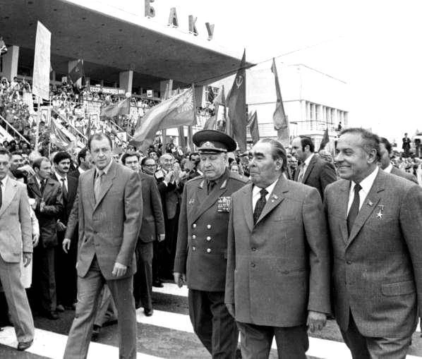 Иллюстрация к книге — Телохранитель Генсека. Том 1 [book-illustration-5.webp]