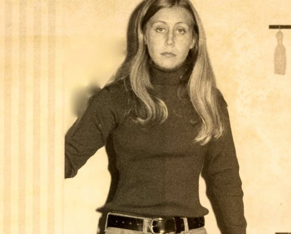 Иллюстрация к книге — Тед. Настоящая история самого знаменитого серийного убийцы Америки. Книга I [book-illustration-32.webp]