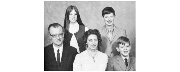 Иллюстрация к книге — Криминальные очерки [book-illustration-88.webp]