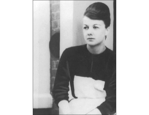 Иллюстрация к книге — Раздеватель. Хаммерсмитские убийства [book-illustration-35.webp]