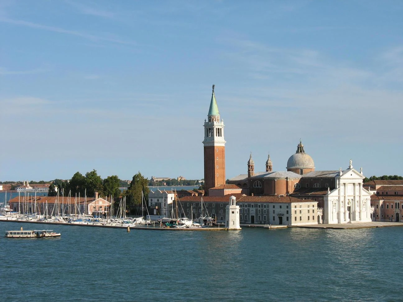 Иллюстрация к книге — Бьющий на взлете [book-illustration-28.webp]