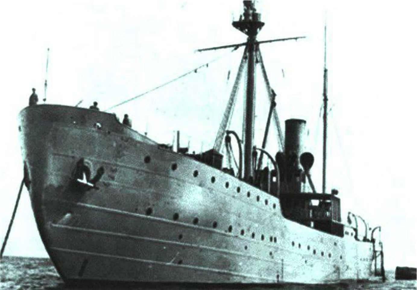 Иллюстрация к книге — Живые! Помните погибших моряков! Книга 2 [book-illustration-32.webp]