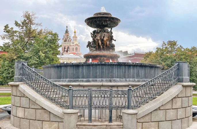 Иллюстрация к книге — Галерея Москва. Шедевры знаменитых мастеров на улицах столицы [book-illustration-60.webp]